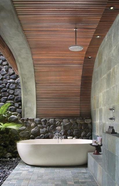 รูปภาพ:http://cdn.goodshomedesign.com/wp-content/uploads/2014/01/outdoor-bathroom-designs-7.jpg