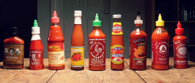 รูปภาพ:http://coolmaterial.com/wp-content/uploads/2014/02/Sriracha-Taste-Test-Hero-bg.jpg