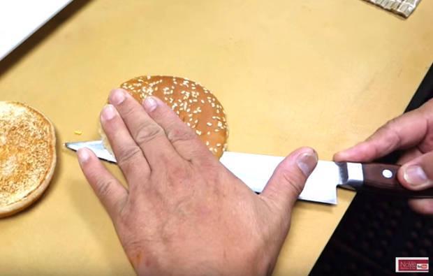 รูปภาพ:https://metrouk2.files.wordpress.com/2015/11/big-mac-2.jpg?w=620&h=395&crop=1