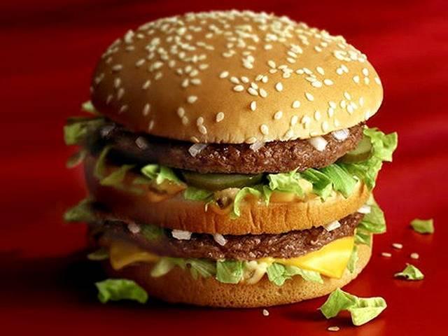 รูปภาพ:http://static6.businessinsider.com/image/536baeb9ecad047f3233ed14/heres-the-simple-trick-for-getting-a-big-mac-for-way-cheaper.jpg