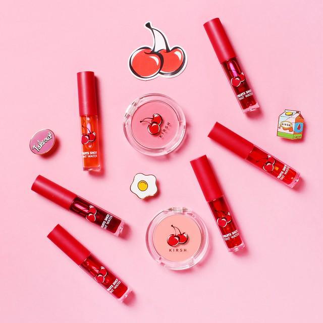 ตัวอย่าง ภาพหน้าปก:ออกใหม่แล้ว! Tonymoly x Kirsh ออก fruit shot tint water & blusher สำหรับสาวๆ มัธยม! 