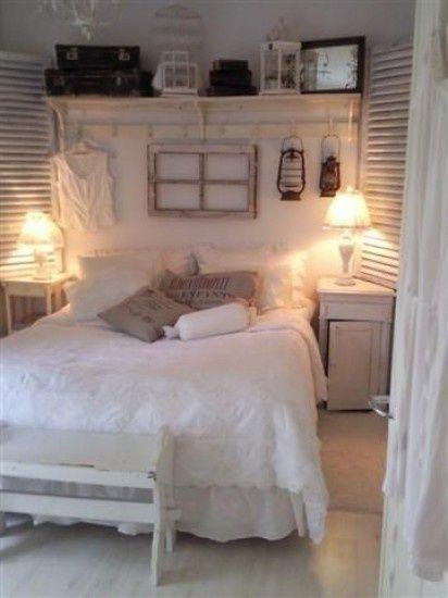 รูปภาพ:https://i.pinimg.com/736x/bf/01/4a/bf014a47b4ad56b67d4df3a4bd566f86--white-bedrooms-shabby-chic-bedrooms.jpg