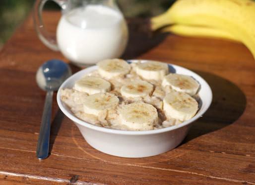 รูปภาพ:https://www.mrbreakfast.com/images/2025_banana_cream_oatmeal.jpg