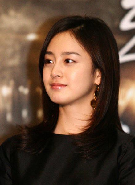 รูปภาพ:https://sunniechoi.files.wordpress.com/2011/03/438px-taehee.jpg