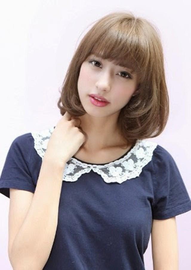 รูปภาพ:https://www.modelrambut.id/wp-content/uploads/2018/01/Gaya-Rambut-Pendek-ala-Wanita-Korea.jpg