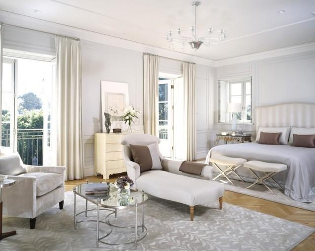 รูปภาพ:https://cdn.freshome.com/wp-content/uploads/2013/08/decorating-with-white-bedroom-neutrals.jpg