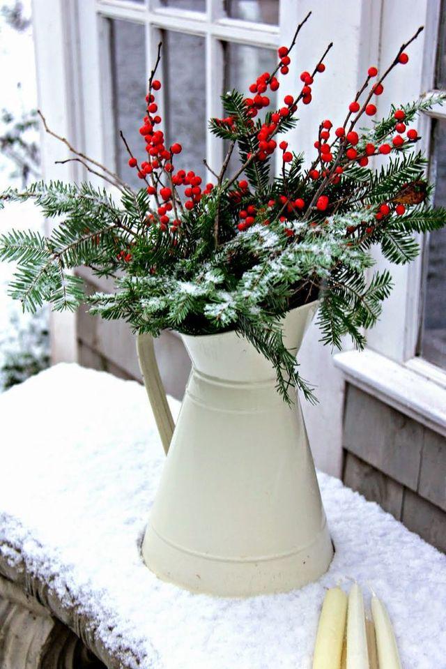 รูปภาพ:http://thepotong.com/wp-content/uploads/2018/09/pinterest-outdoor-winter-decorating-ideas-283-best-all-things-christmas-images-on-deco-736x1103.jpg