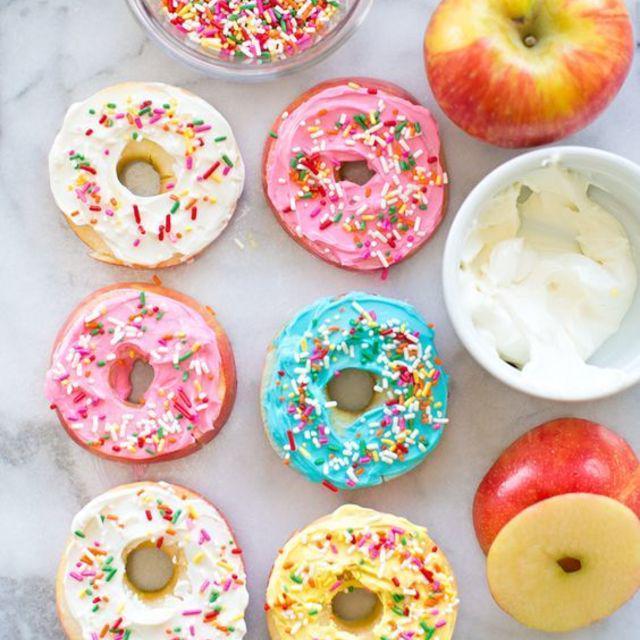 ภาพประกอบบทความ อร่อยแบบได้สุขภาพ กับ Fruit Donuts เจ๋งๆ กรอบ นุ่ม หวานลงตัว หมดชิ้นค่า