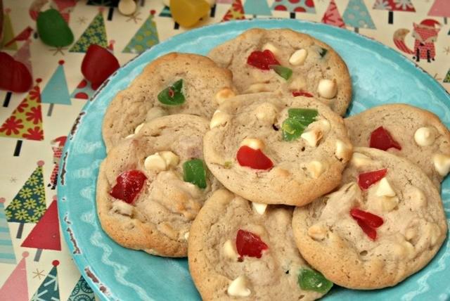 รูปภาพ:http://mmmisformommy.com/wp-content/uploads/2015/11/White-Chocolate-Gumdrop-Cookies.jpg