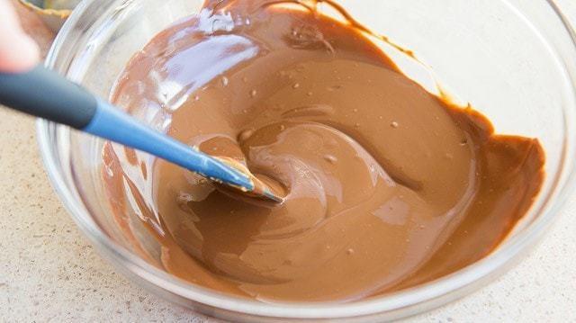 รูปภาพ:https://www.fifteenspatulas.com/wp-content/uploads/2011/07/Chocolate-Peanut-Butter-Marshmallow-Krispies-Squares-Fifteen-Spatulas-4.jpg