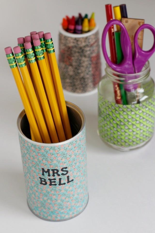 รูปภาพ:https://www.creativelive.com/blog/wp-content/uploads/2014/08/Washi-Tape-Pencil-Holders-@makeandtakes.jpg