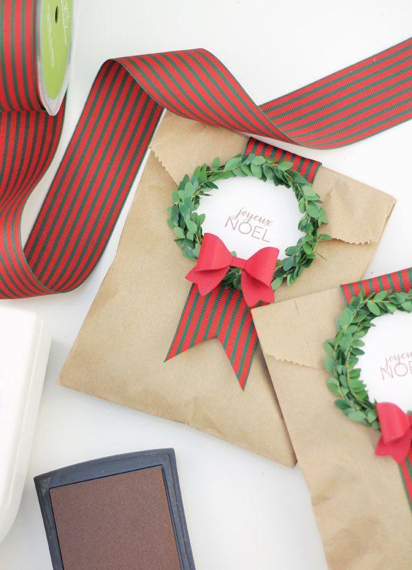 รูปภาพ:http://www.architectureartdesigns.com/wp-content/uploads/2018/12/16-Magical-DIY-Gift-Wrapping-Ideas-That-Will-Personalize-Your-Christmas-Gifts-5.jpg