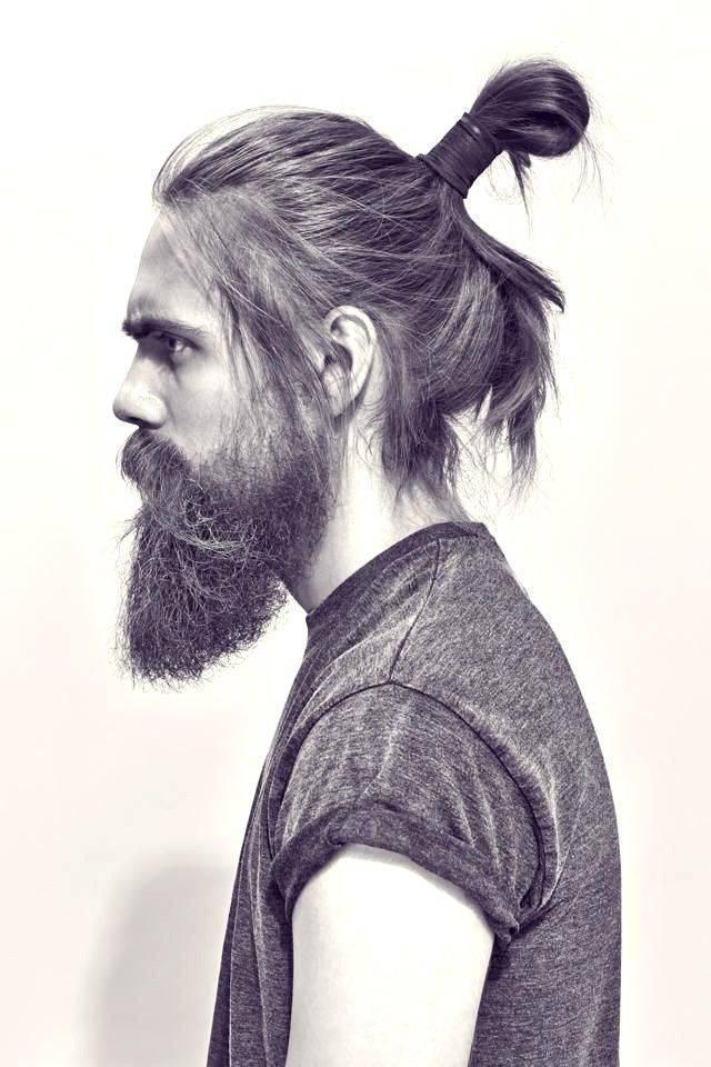 รูปภาพ:http://img2.rnkr-static.com/user_node_img/50046/1000907820/870/the-extended-man-bun-photo-u1.jpg