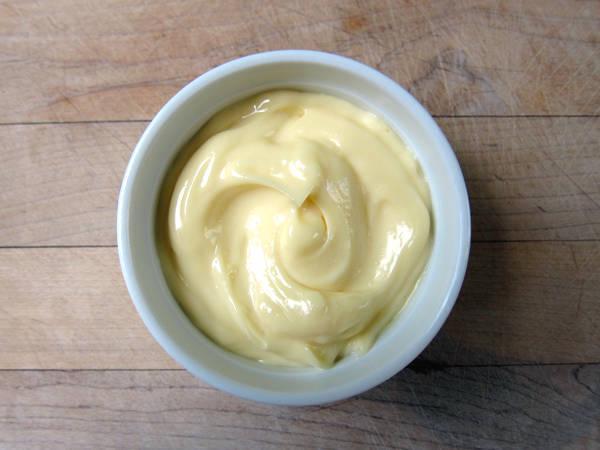รูปภาพ:http://www.tastespotting.com/features/wp-content/uploads/mayonnaise_basic.jpg