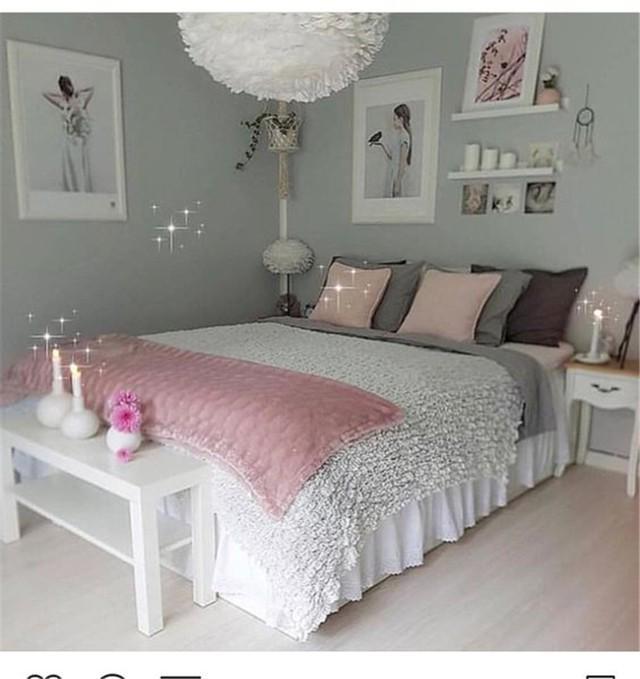 รูปภาพ:https://www.chicuties.com/wp-content/uploads/2018/12/pink-and-grey-living-room-decor-27.jpg