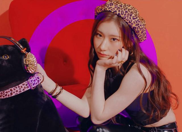 รูปภาพ:https://dbkpop.com/wp-content/uploads/2019/01/ITZY_chaeryeong_2.jpg