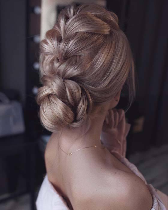 รูปภาพ:https://stayglam.com/wp-content/uploads/2018/11/Elegant-Braid.jpg