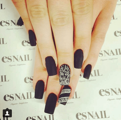 รูปภาพ:http://s8.favim.com/orig/150111/black-matte-black-nail-designs-nails-Favim.com-2375609.png
