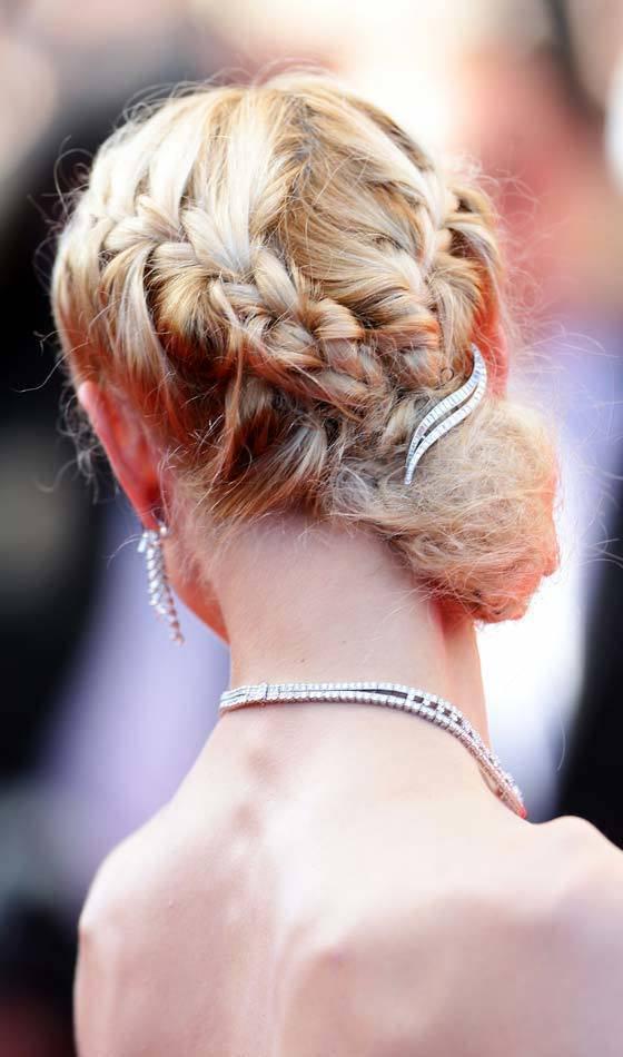 รูปภาพ:http://hairextensions-usa.com/wp-content/uploads/2015/06/Rope-Braided-Bun.jpg