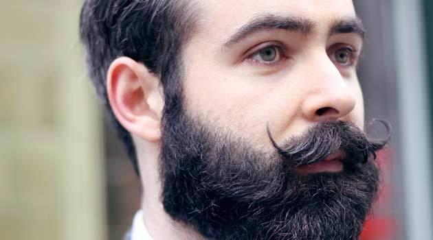 รูปภาพ:http://www.menstylefashion.com/wp-content/uploads/2013/01/Chris-Chasseaud-apetogentleman-beards.-777.jpg