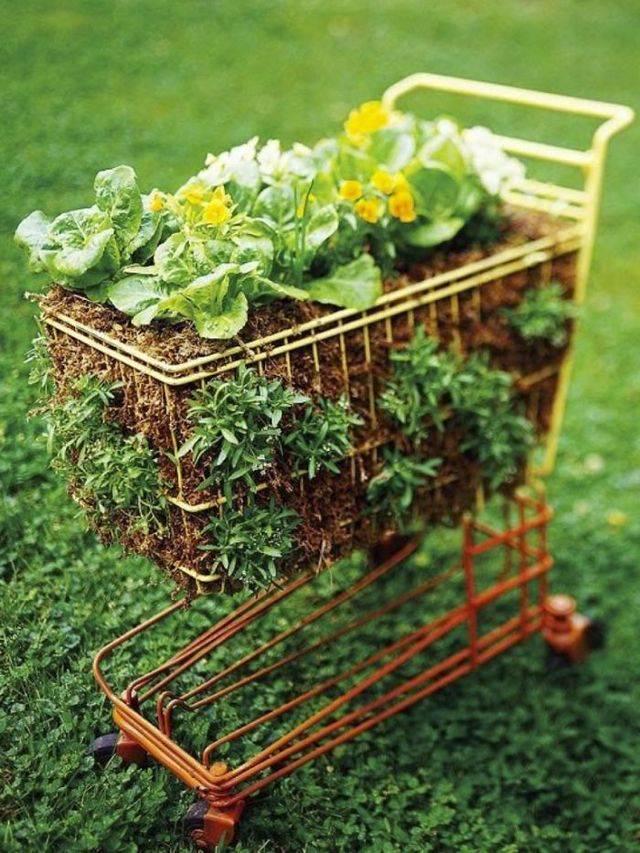 รูปภาพ:http://static.boredpanda.com/blog/wp-content/uploads/2015/05/recycled-furniture-garden-7__700.jpg