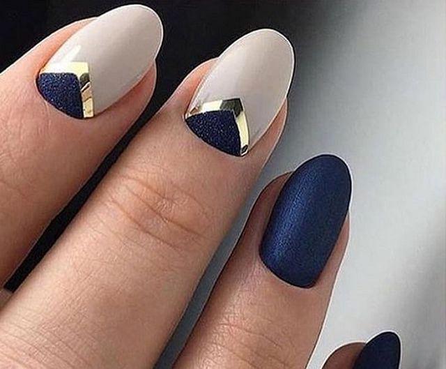 รูปภาพ:https://www.fashionstar.xyz/wp-content/uploads/2018/12/48-Classy-White-Nail-Art-You-Should-Try-2019-3.jpeg