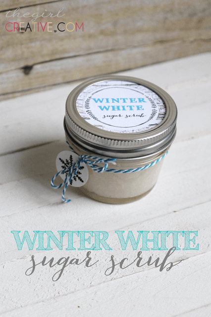 รูปภาพ:https://s3-candypot.cdn-donuts.jp/images/uploads/content_image/image/24146/1417304628-Winter-White-Sugar-Scrub-Lead.png