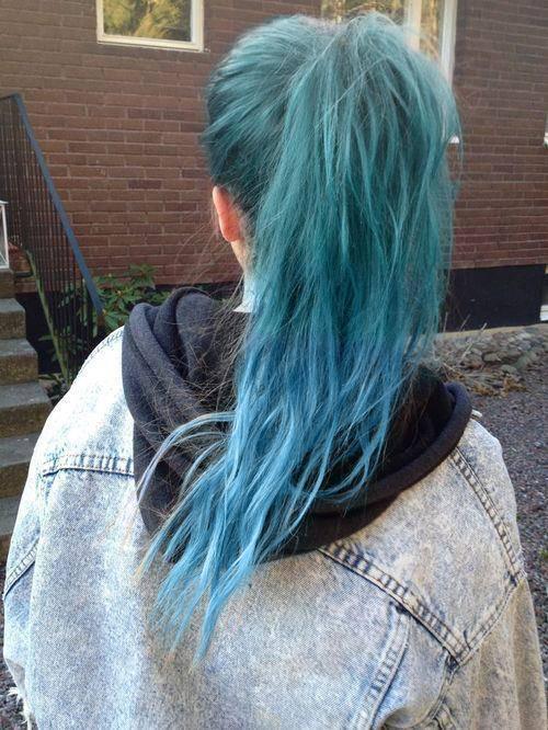 รูปภาพ:http://ninjacosmico.com/wp-content/uploads/2015/06/Soft-Grunge-Green-Pastel-Dyed-Hair-Style.jpg