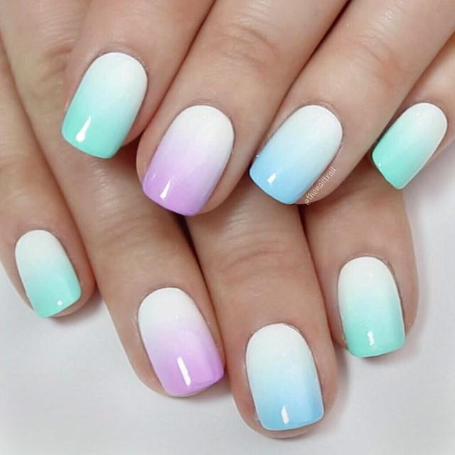 รูปภาพ:https://naildesignsjournal.com/wp-content/uploads/2018/02/easter-nails-designs-pastel-ombre.jpg