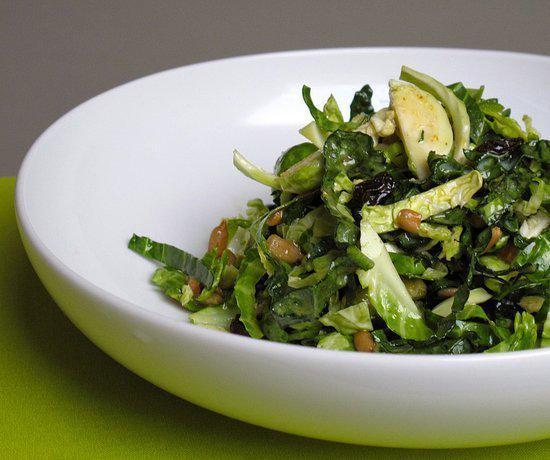 รูปภาพ:http://media3.popsugar-assets.com/files/2012/10/41/4/192/1922729/6cdbcbdda6839169_Shaved-Salad.xxxlarge/i/Leafy-Greens.jpg