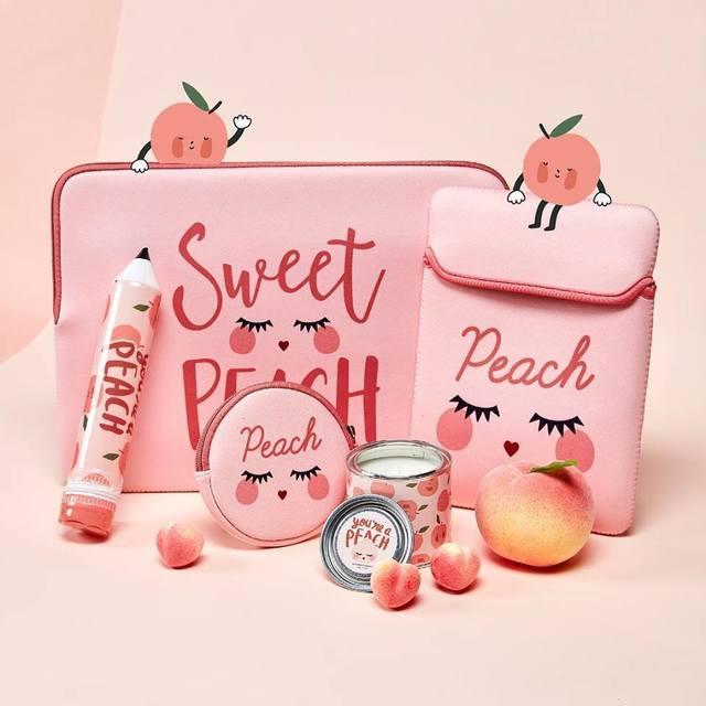 ตัวอย่าง ภาพหน้าปก:มาเป็นสาวพีชกัน! Peach peach collection สินค้าลายคาแรคเตอร์พีชสุดคิ้วท์ จากร้าน Butter