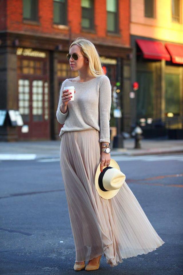 รูปภาพ:http://fashiongum.com/wp-content/uploads/2015/04/Nude-and-Beige-Outfits-2015-Street-Style-Trends-2.jpg