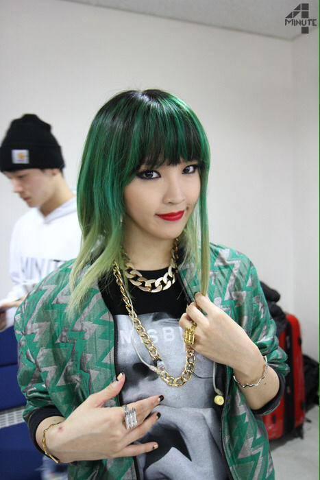 รูปภาพ:http://www.soompi.com/wp-content/uploads/2015/03/jiyoon-green-hair.jpg