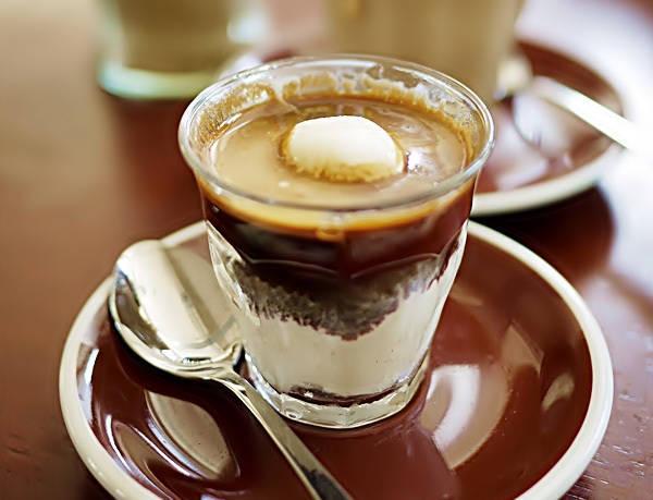 รูปภาพ:http://www.hommesweeethomme.eu/wp-content/uploads/2014/10/piccolo-affogato.jpg