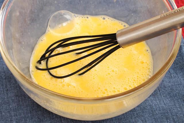 รูปภาพ:https://www.couponclippingcook.com/wp-content/uploads/2013/03/8-whisk-eggs.jpg