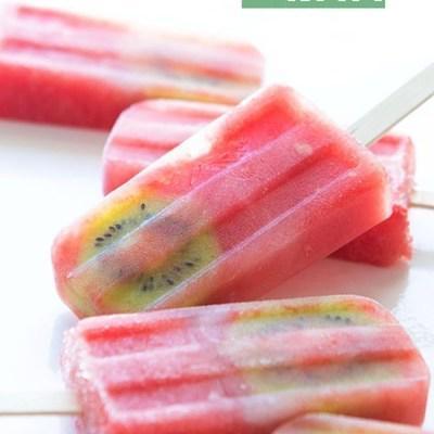 รูปภาพ:https://i0.wp.com/realfoodbydad.com/wp-content/uploads/2014/09/Watermelon-and-Kiwi-Popsicles-from-Real-Food-by-Dad.jpg?resize=400%2C400&ssl=1