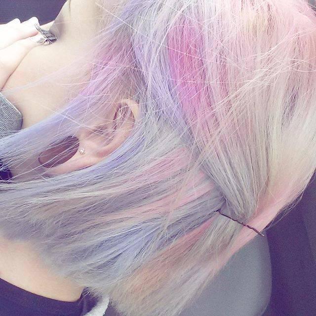ตัวอย่าง ภาพหน้าปก:23 สีผมพาสเทลประกายเทาควันบุหรี่ Opal Rainbow Hair