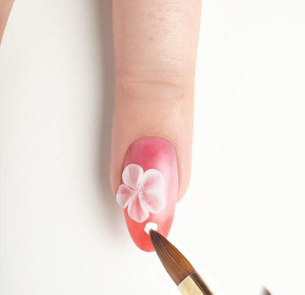 รูปภาพ:https://www.nailpro.com/wp-content/uploads/2015/04/NP-3D-Flower-Step-8.jpg