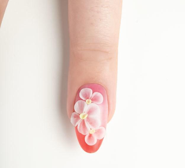 รูปภาพ:https://www.nailpro.com/wp-content/uploads/2015/04/NP-3D-Flower-Step-13.jpg