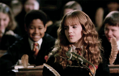 รูปภาพ:http://imgbuddy.com/hermione-granger-studying.asp