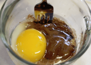 รูปภาพ:http://pickmytrends.com/wp-content/uploads/2015/05/Nutella-Mug-Cake-Step-2-300x216.png