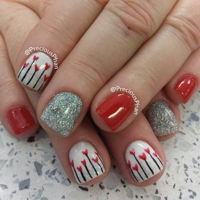 รูปภาพ:http://www.prettydesigns.com/wp-content/uploads/2016/01/Valentine-s-Day-Nail-Design-14.jpg