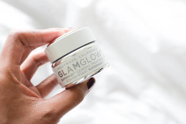 รูปภาพ:https://ventifashion.com/wp-content/uploads/2015/12/Glamglow-Supermud-Clearing-Treatment-2.jpg