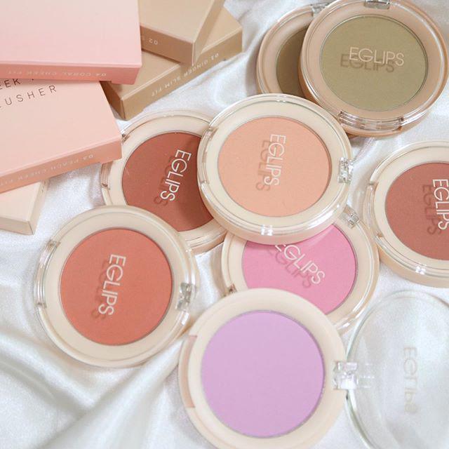 ภาพประกอบบทความ ออกมาแบบจุกๆ 'Eglips Cheek Fit Blusher' บลัชออกใหม่ สวยเกินจะห้ามใจ มีให้ตำตั้ง 6 เฉดสี!