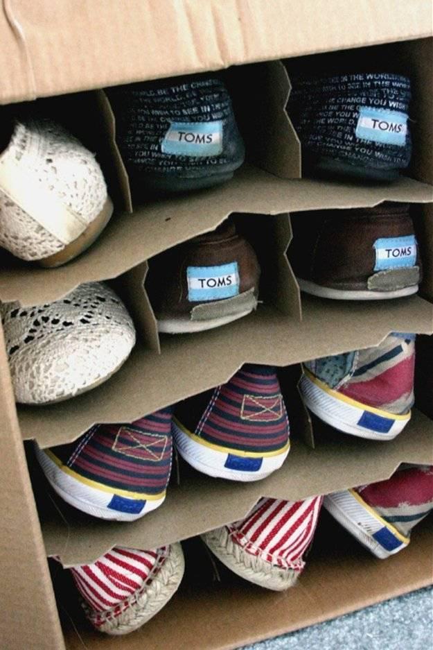 รูปภาพ:http://www.architectureartdesigns.com/wp-content/uploads/2013/04/Clever-Ways-To-Store-Your-Shoes-architectureartdesings13.jpg