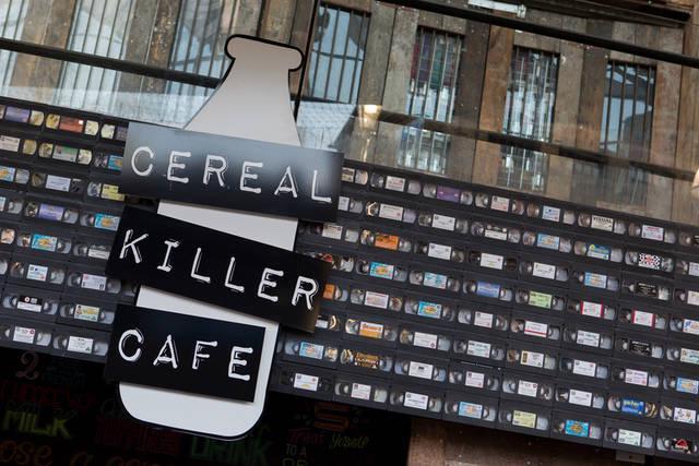 รูปภาพ:http://cerealkillercafe.co.uk/images/gallery/cerealkillercafe_LR-1.jpg