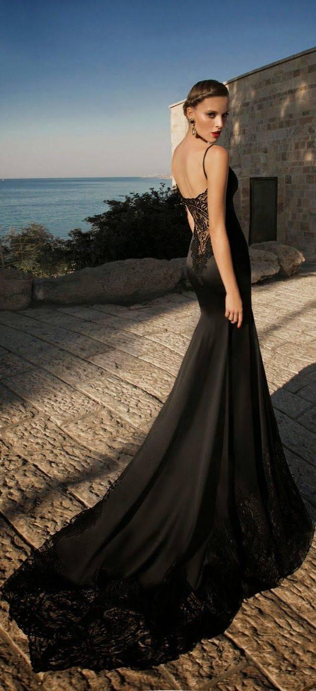 รูปภาพ:http://www.deerpearlflowers.com/wp-content/uploads/2015/05/MoonStruck-Galia-Lahav-Black-Mermaid-Dress-for-Wedding.jpg