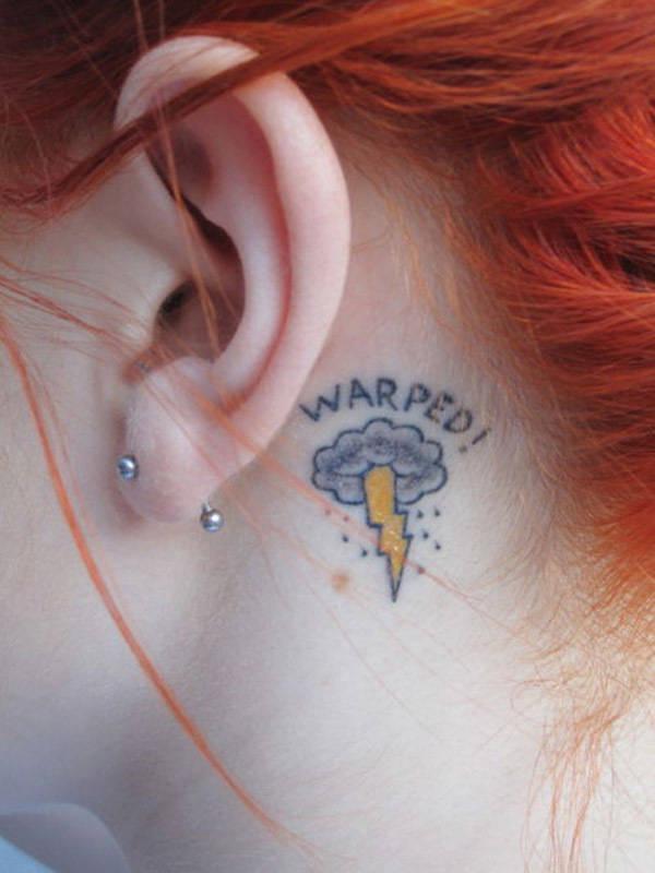 รูปภาพ:http://designyoutrust.com/wp-content/uploads/2014/05/8-hayley-williams-ear-tattoo.jpg