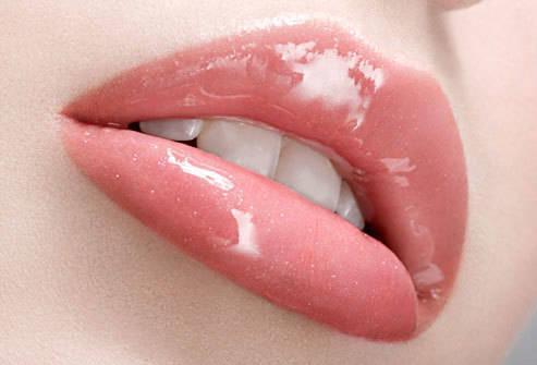 รูปภาพ:http://designsnext.com/wp-content/uploads/2013/11/pink-lip-gloss.jpg