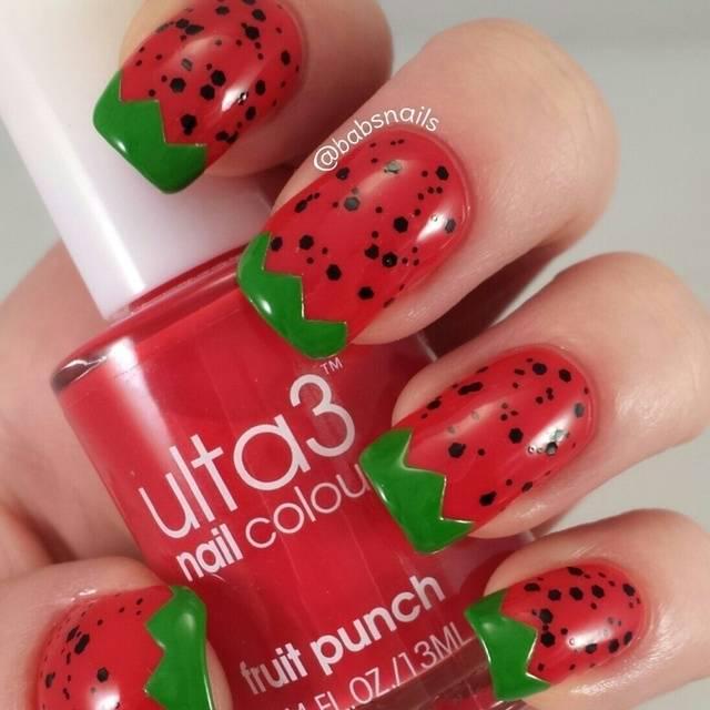 รูปภาพ:http://bmodish.com/wp-content/uploads/2014/06/strawberries-nail-art-bmodish.jpg